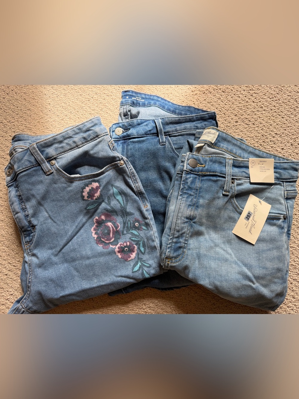 Women’s Jeans bundle, size 16-17